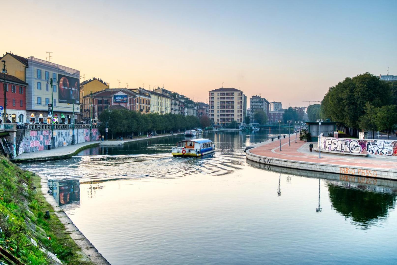 Navigli Vicino Al Duomo Milán